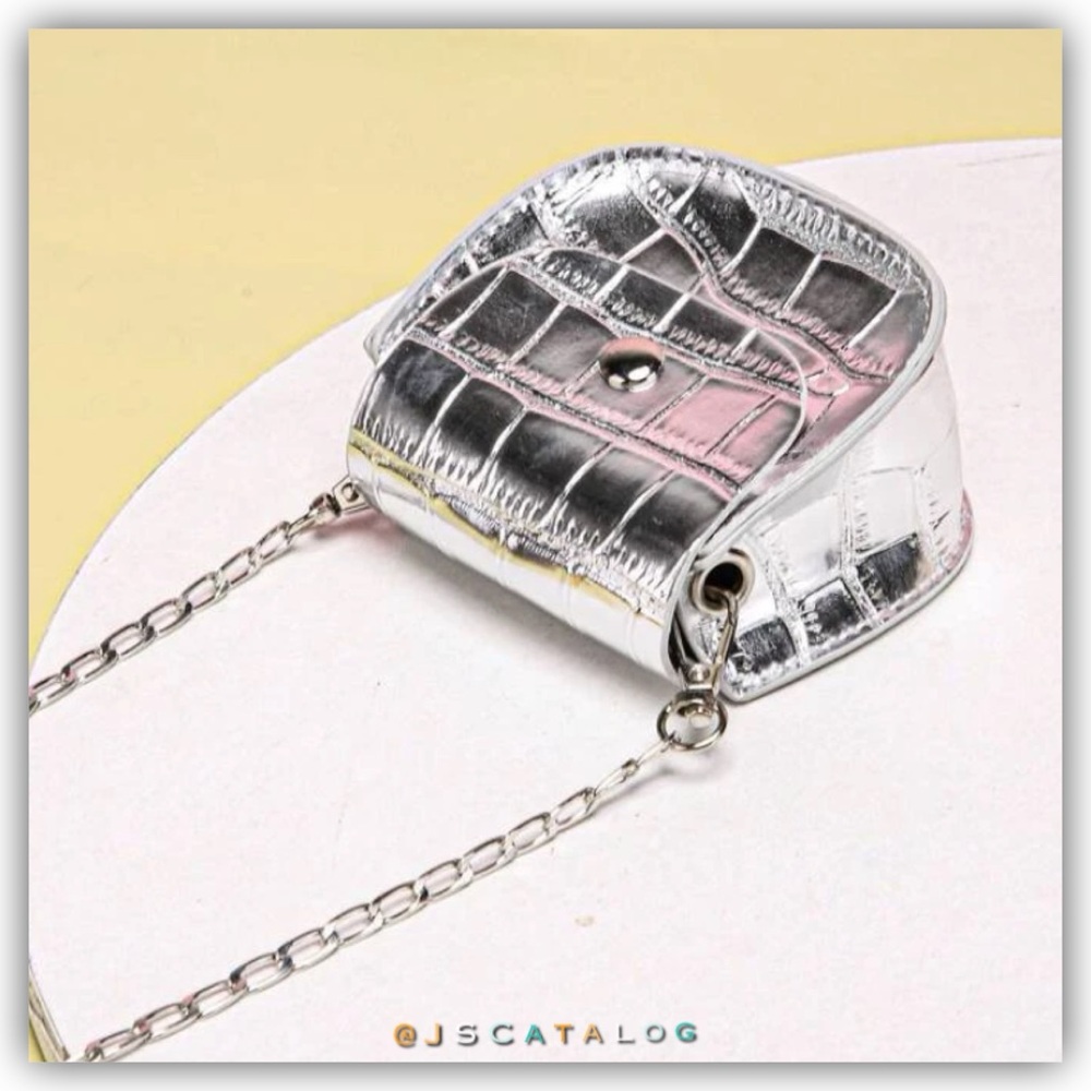 NEW Silver Leather Crossbody Coin Purse Bag - Picture 8 of 9